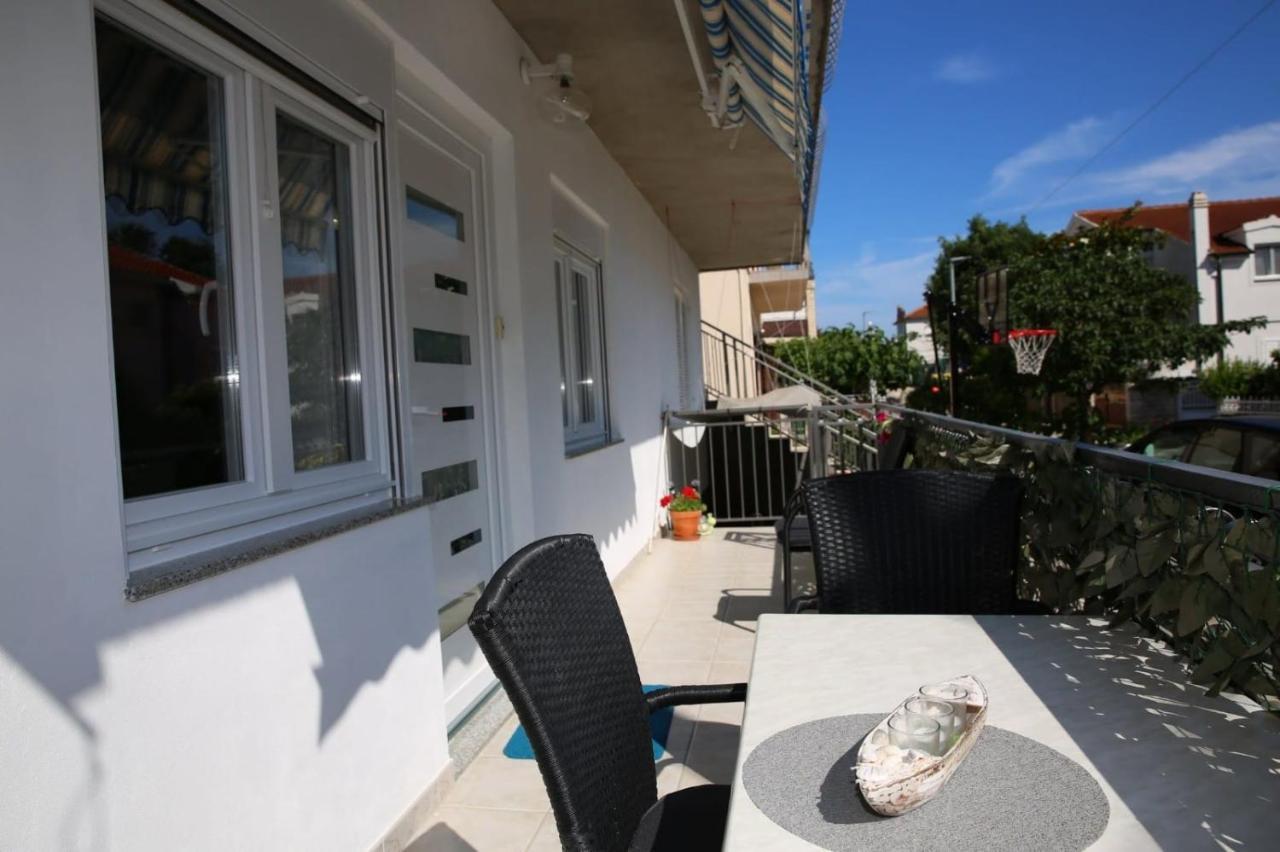 Apartman Andela Vodice Exteriör bild